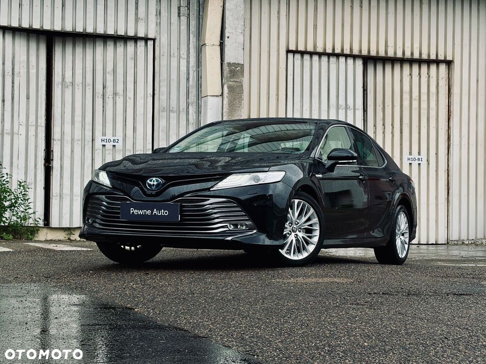 Toyota Camry 2.5 Hybrid Executive CVT - 1