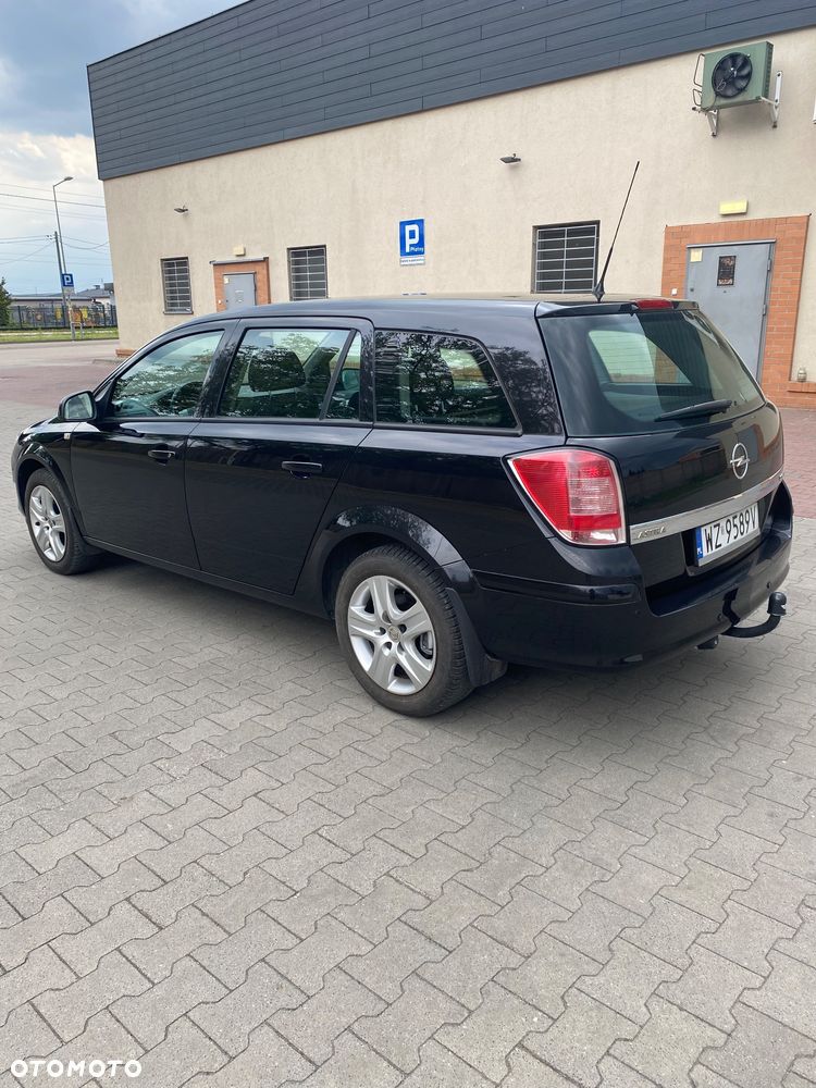 Opel Astra 1.9 CDTI Enjoy - 8