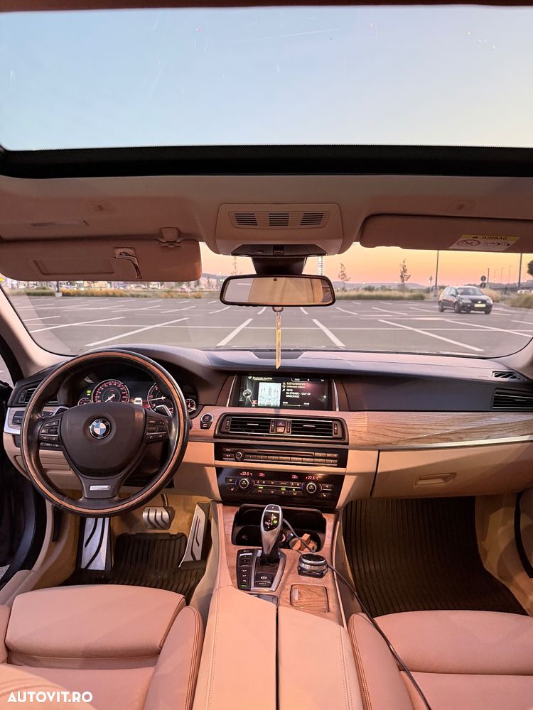 BMW Seria 5 530d xDrive AT - 30