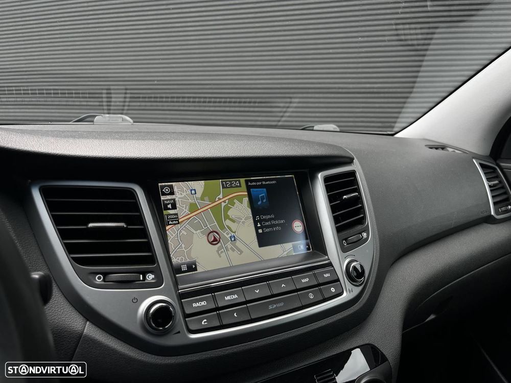 Hyundai Tucson 1.7 CRDi Premium DCT - 12
