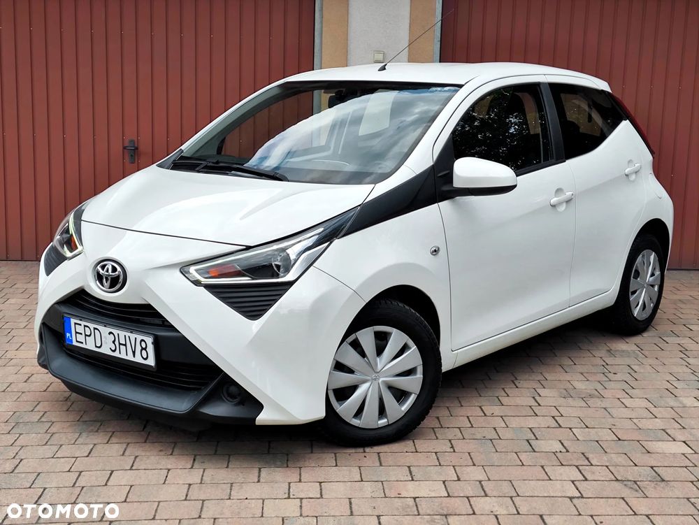 Toyota Aygo x - 10