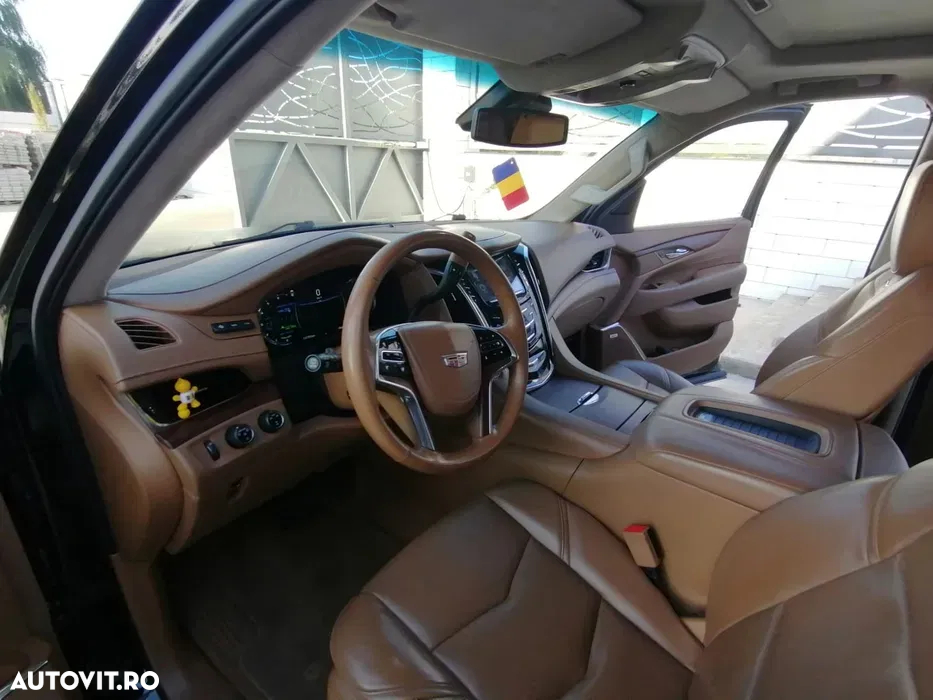 Cadillac Escalade 6.2 V8 AWD AT Platinum - 6