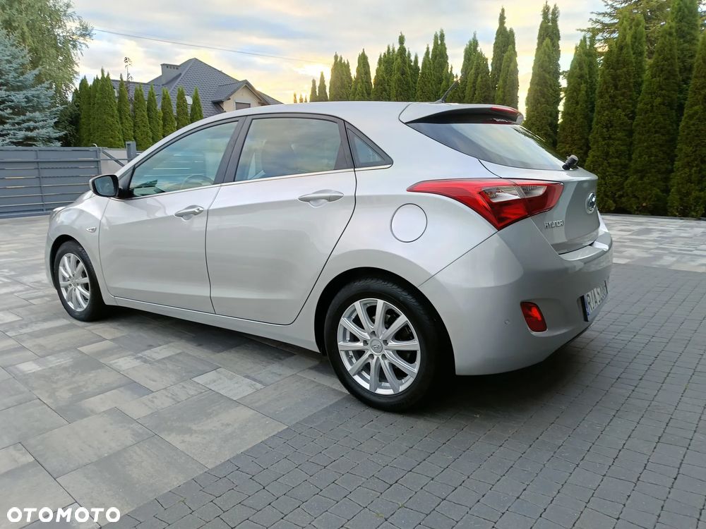 Hyundai i30 blue 1.6 CRDi YES Silver - 18