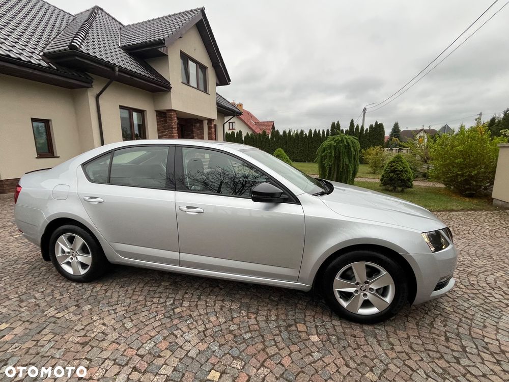 Skoda Octavia 1.5 TSI ACT Ambition - 8