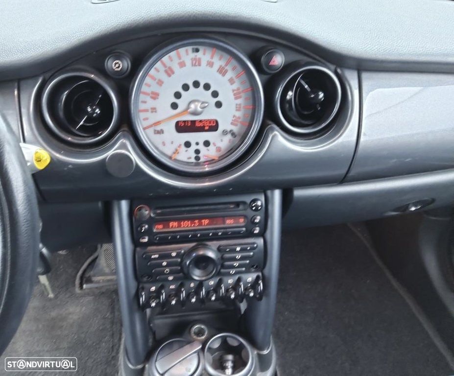 MINI Cabrio Cooper - 4