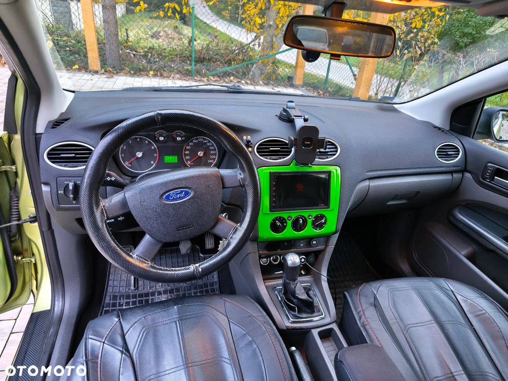 Ford Focus - 13