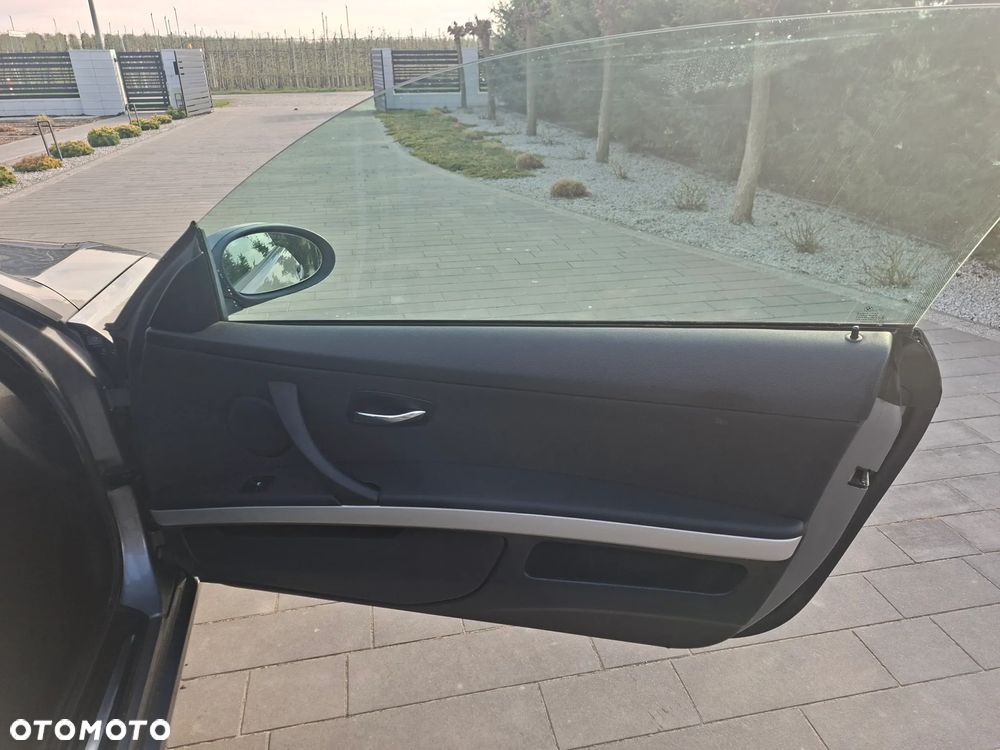 BMW Seria 3 320i - 12