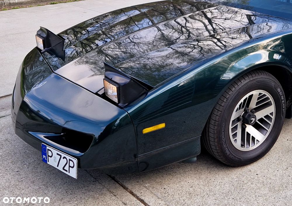 Pontiac Firebird - 9