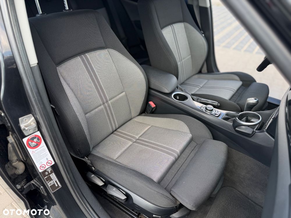 BMW X1 sDrive18d - 22