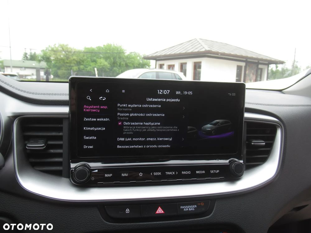 Kia Ceed 1.5 T-GDI M - 22