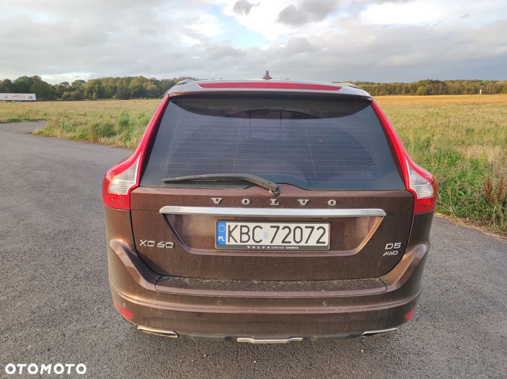 Volvo XC 60 D5 AWD Summum - 3