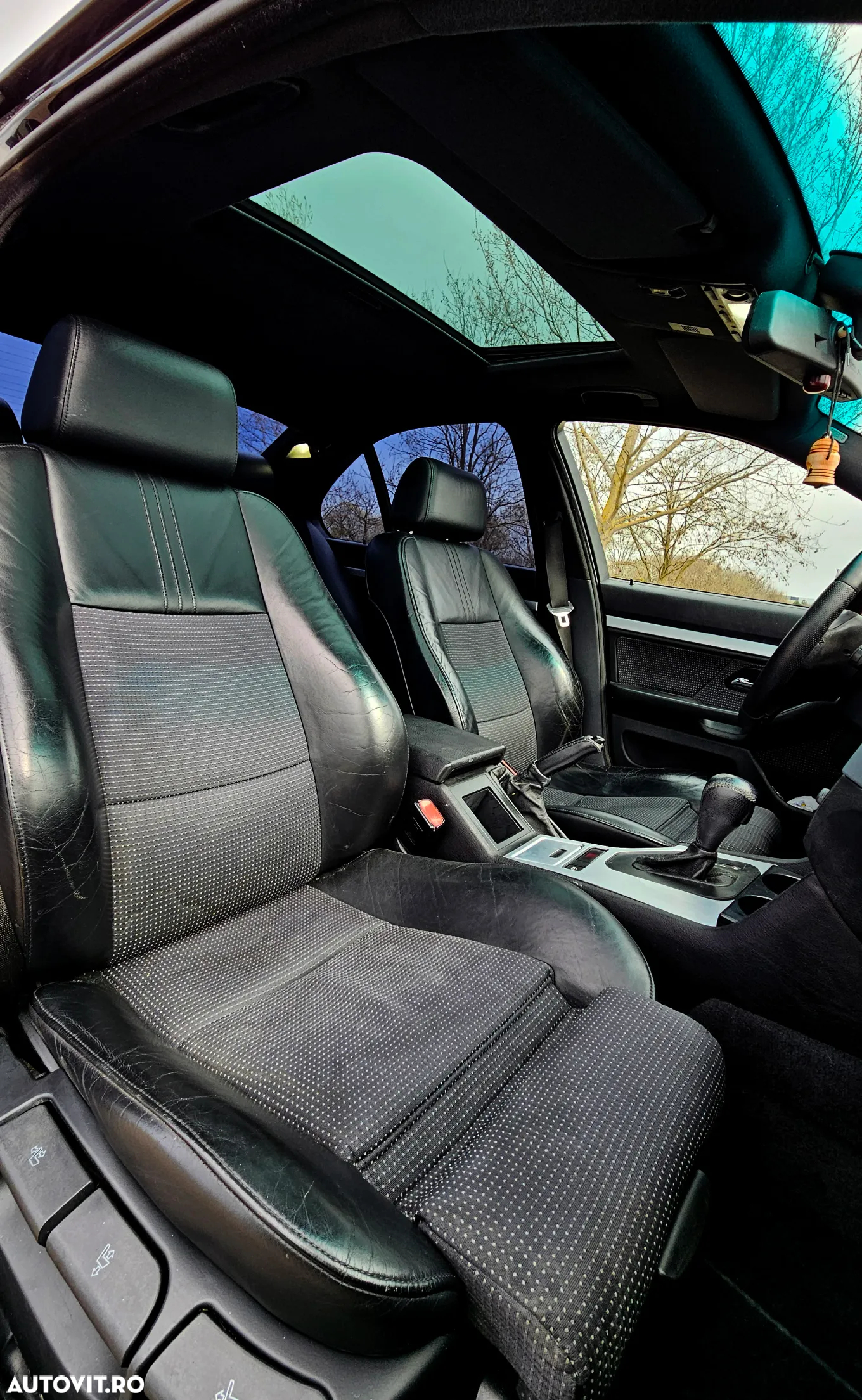 BMW Seria 5 525dA touring - 5