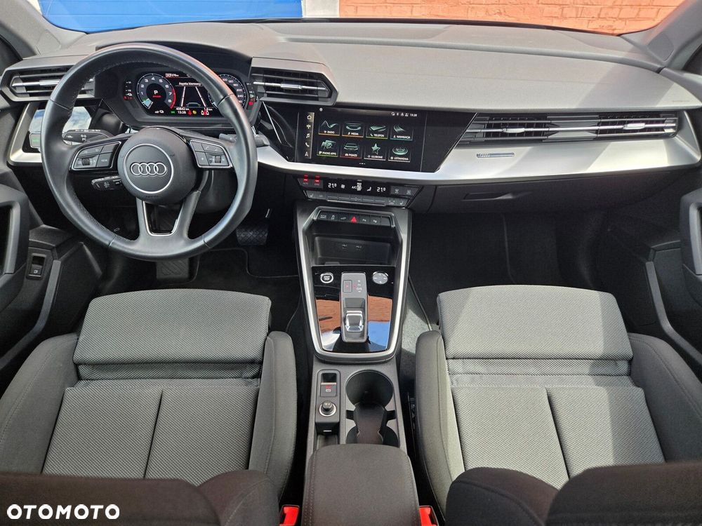Audi A3 Sportback - 13