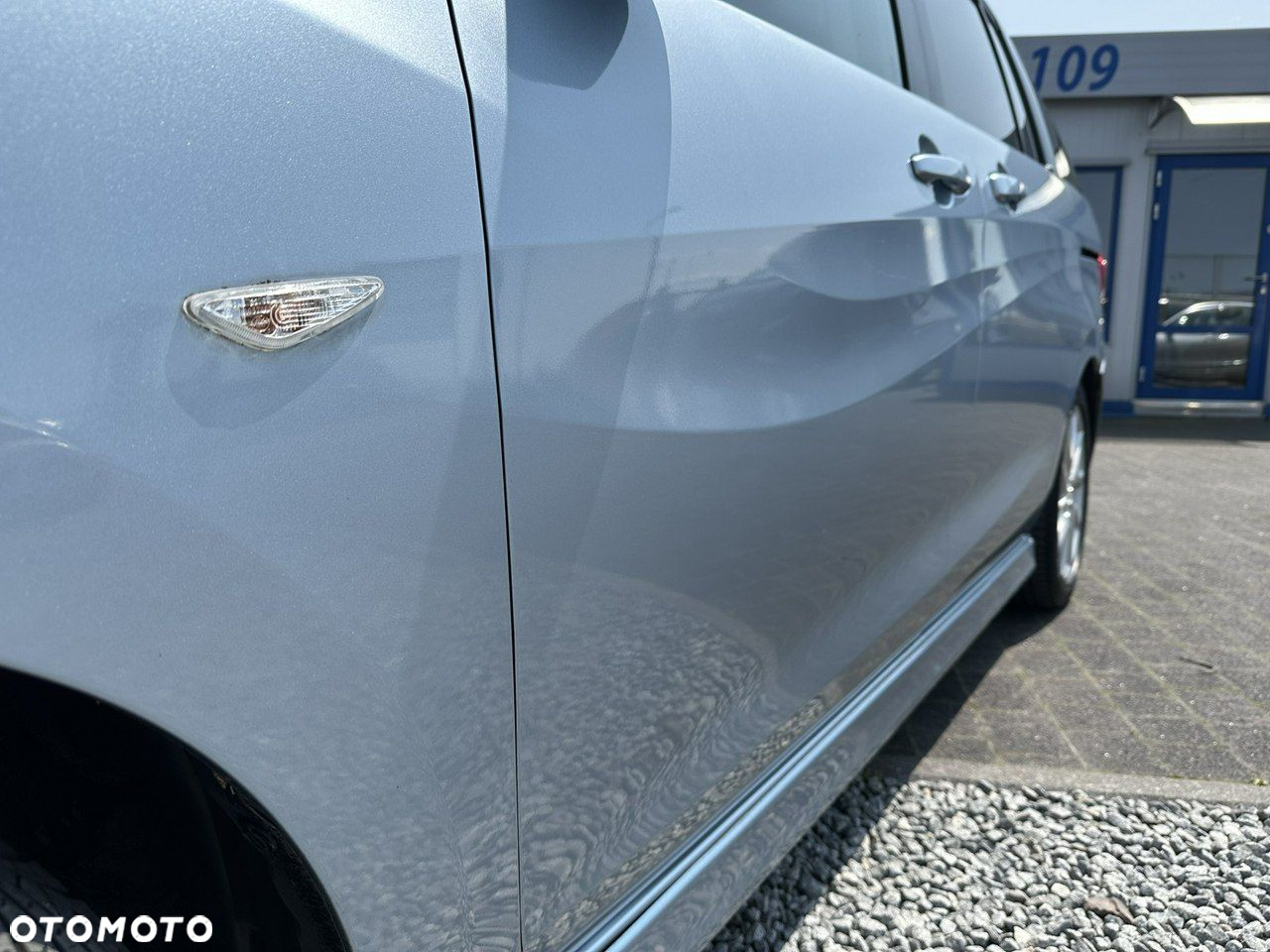 Mazda 5 - 30