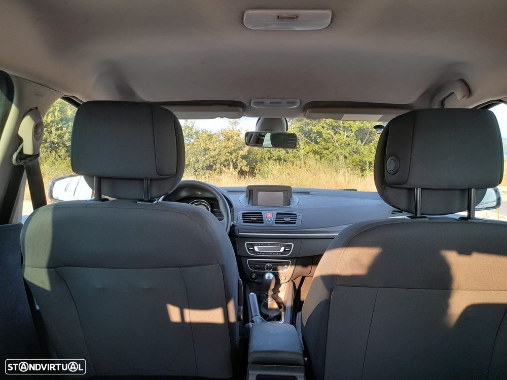Renault Mégane 1.5 dCi Dynamique S - 14