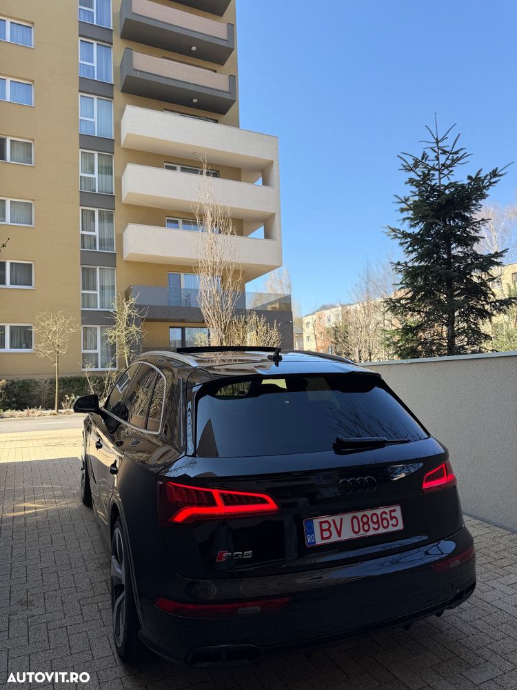 Audi SQ5 - 5