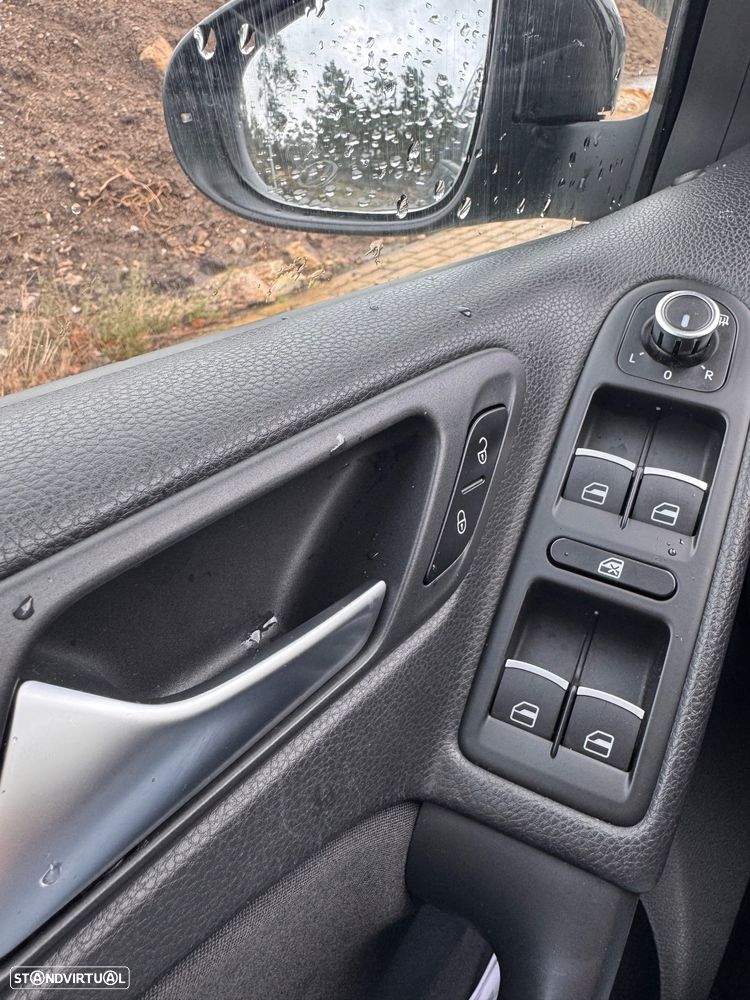 VW Golf 2.0 GTI DSG - 12