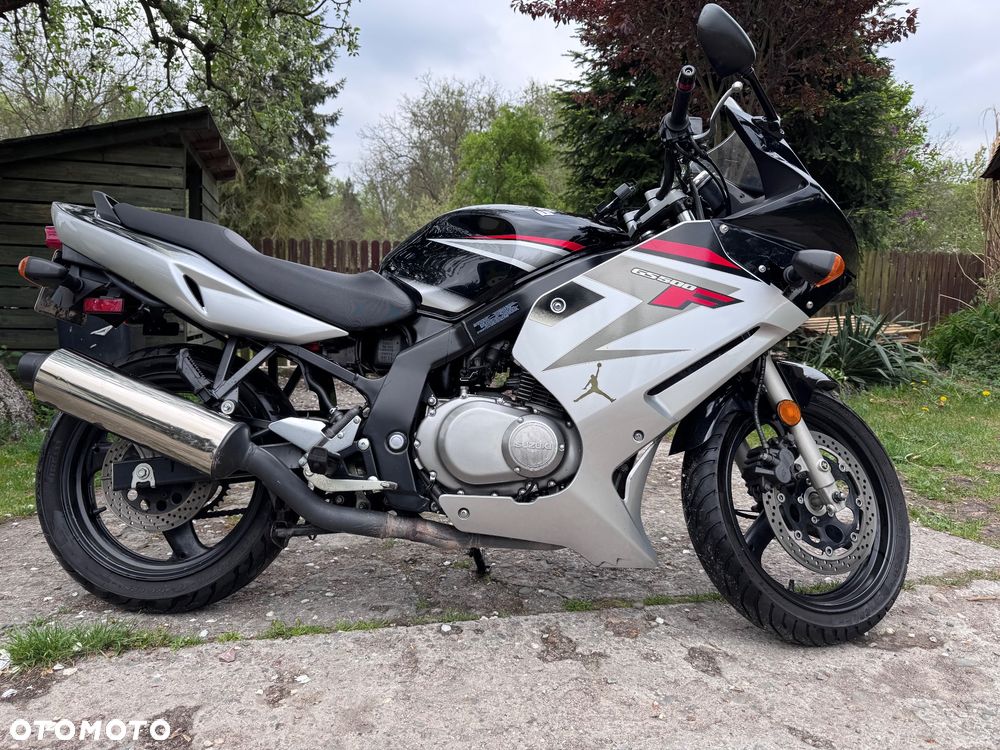 Suzuki GS - 1