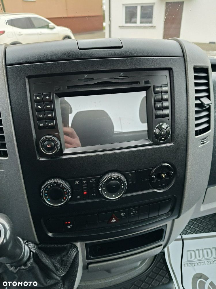 Mercedes-Benz Sprinter - 26