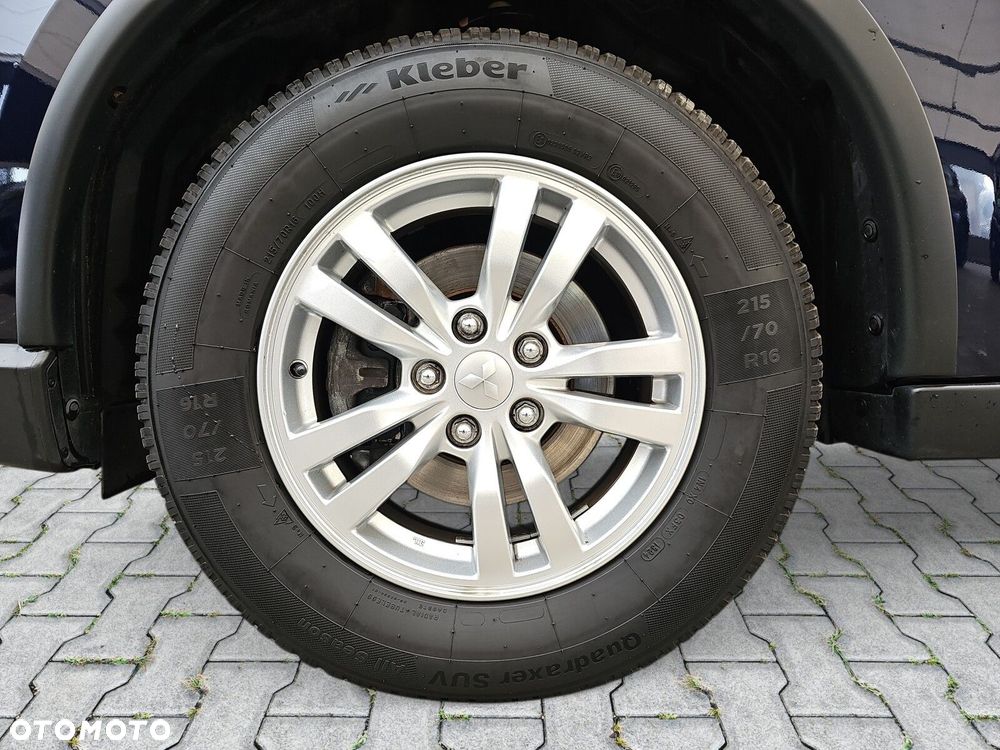 Mitsubishi Outlander - 10