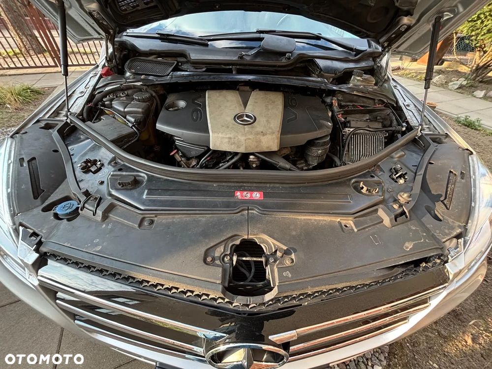 Mercedes-Benz Klasa R 350 CDI L DPF 4Matic 7G-TRONIC - 27