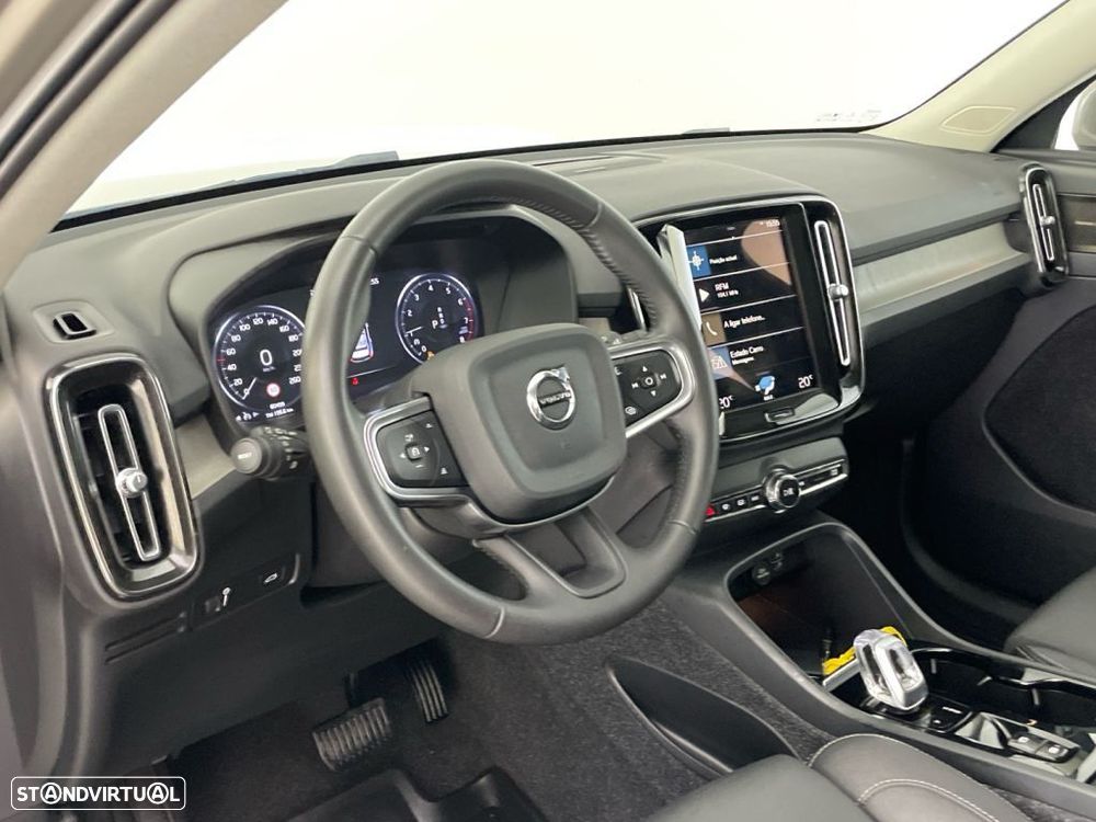 Volvo XC 40 1.5 T3 Momentum Plus Geartronic - 15