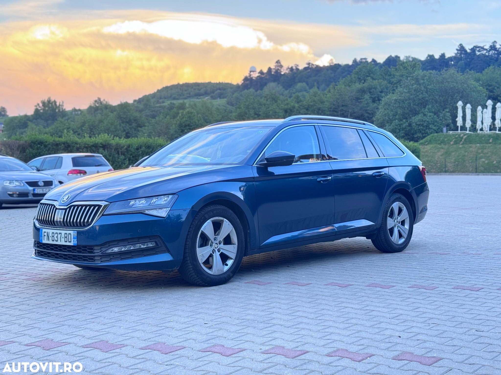 Skoda Superb Combi 2.0 TDI 150 CP DSG Essence - 9