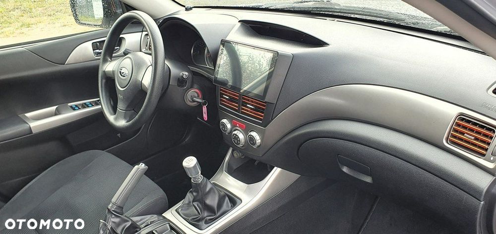 Subaru Impreza - 11