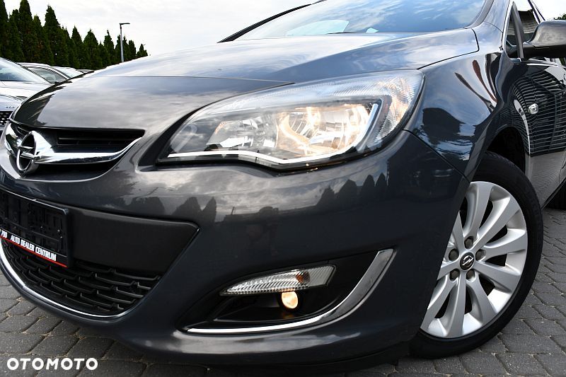 Opel Astra 1.4 Turbo Cosmo - 32