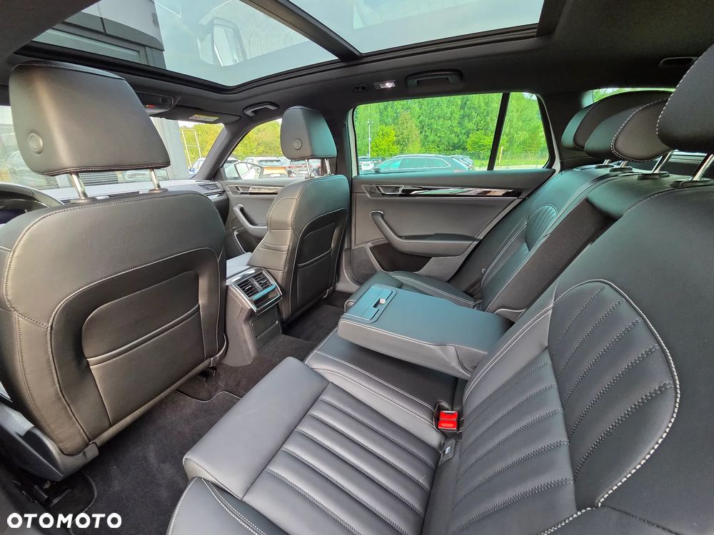 Skoda Superb 2.0 TDI SCR L&K DSG - 34