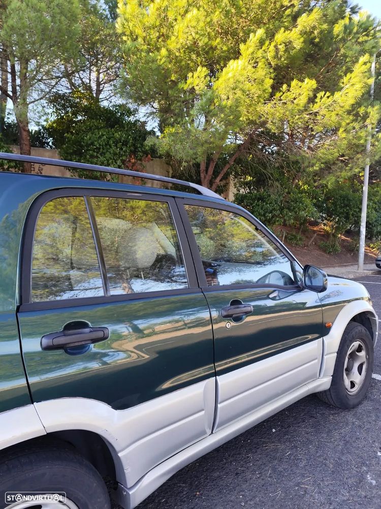 Suzuki Grand Vitara Metal Top 2.0 TDi - 8