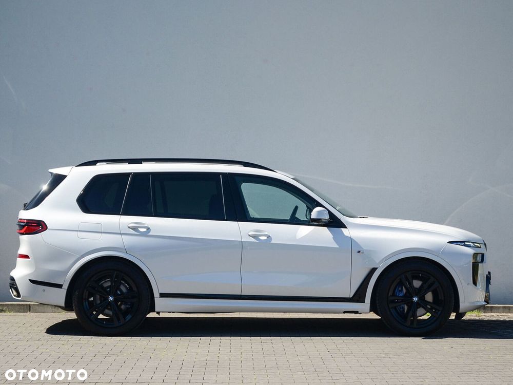 BMW X7 - 12