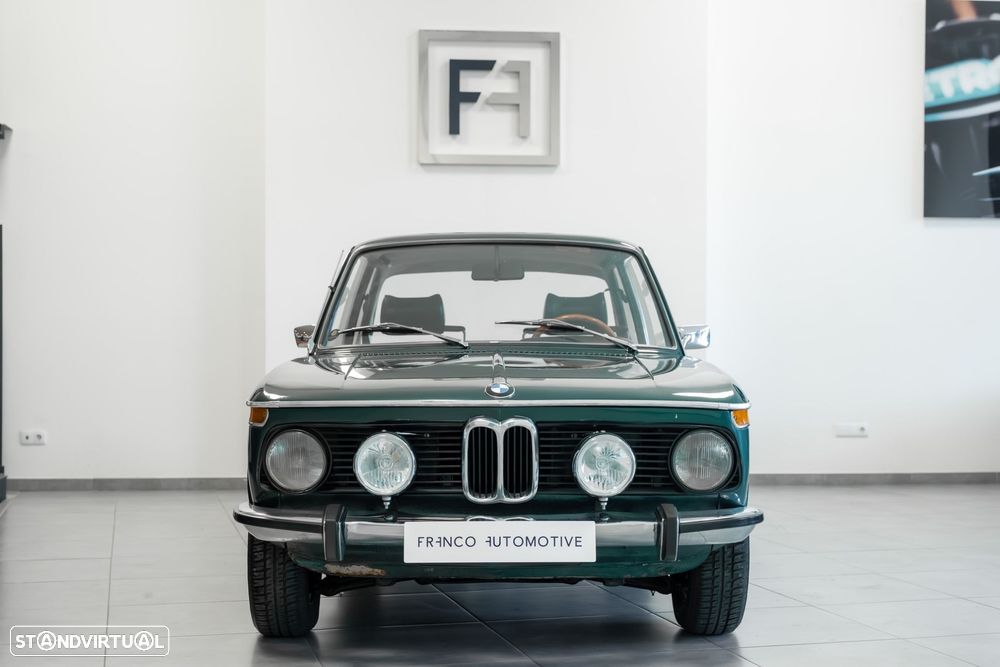 BMW 2002 - 4