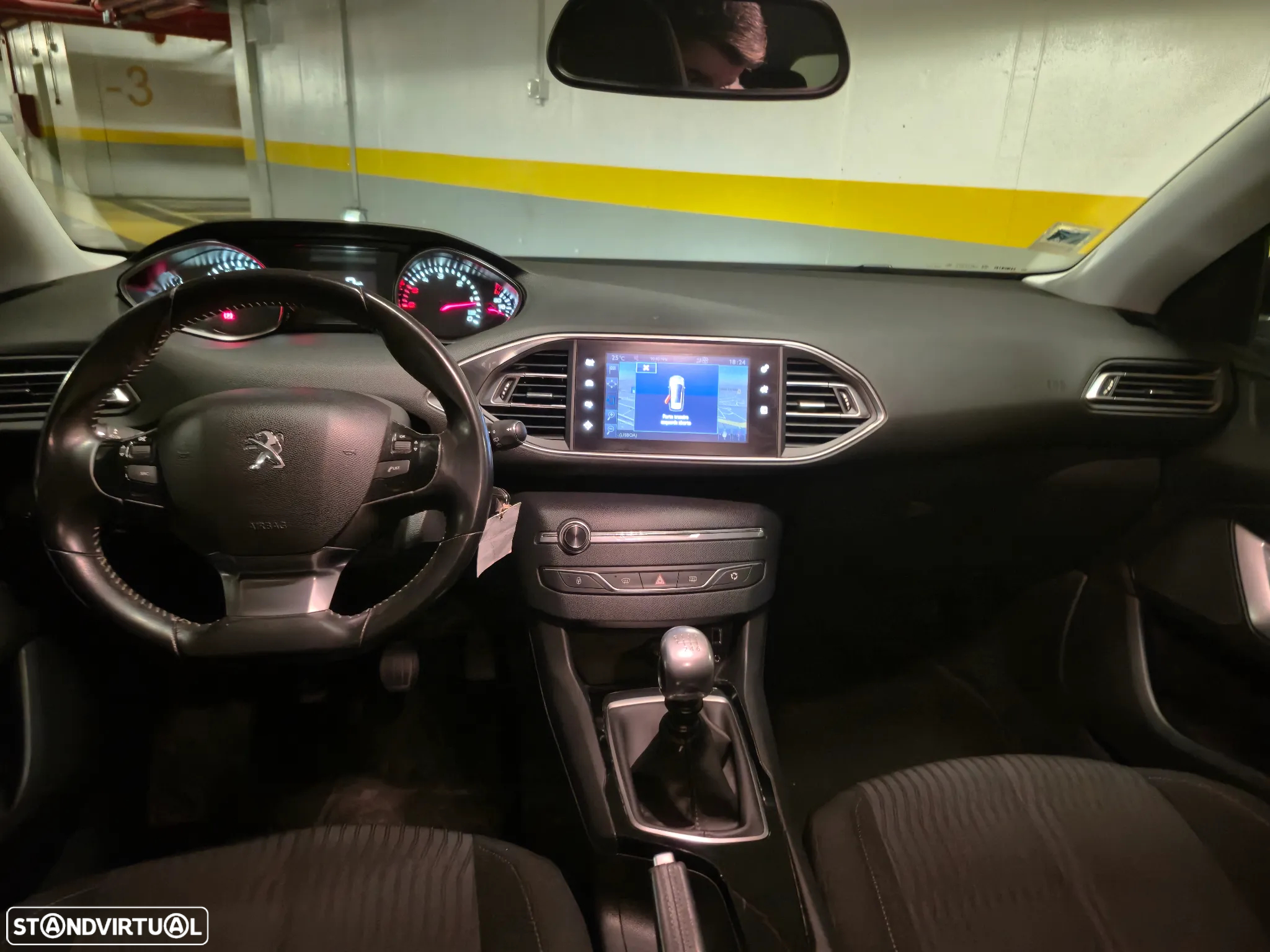 Peugeot 308 SW 1.6 BlueHDi Style - 32