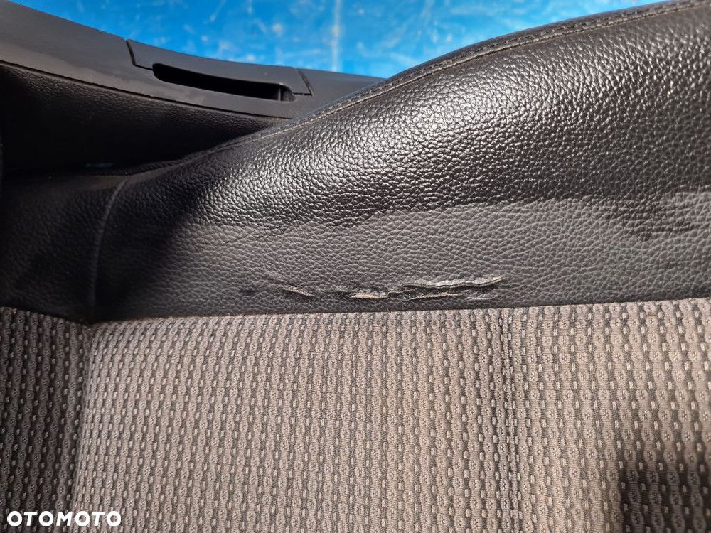 FOTEL KIEROWCY  MERCEDES W203 LIFT - 4