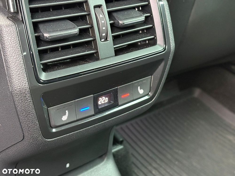 Skoda Karoq 2.0 TDI SCR 4x4 Sportline DSG - 20
