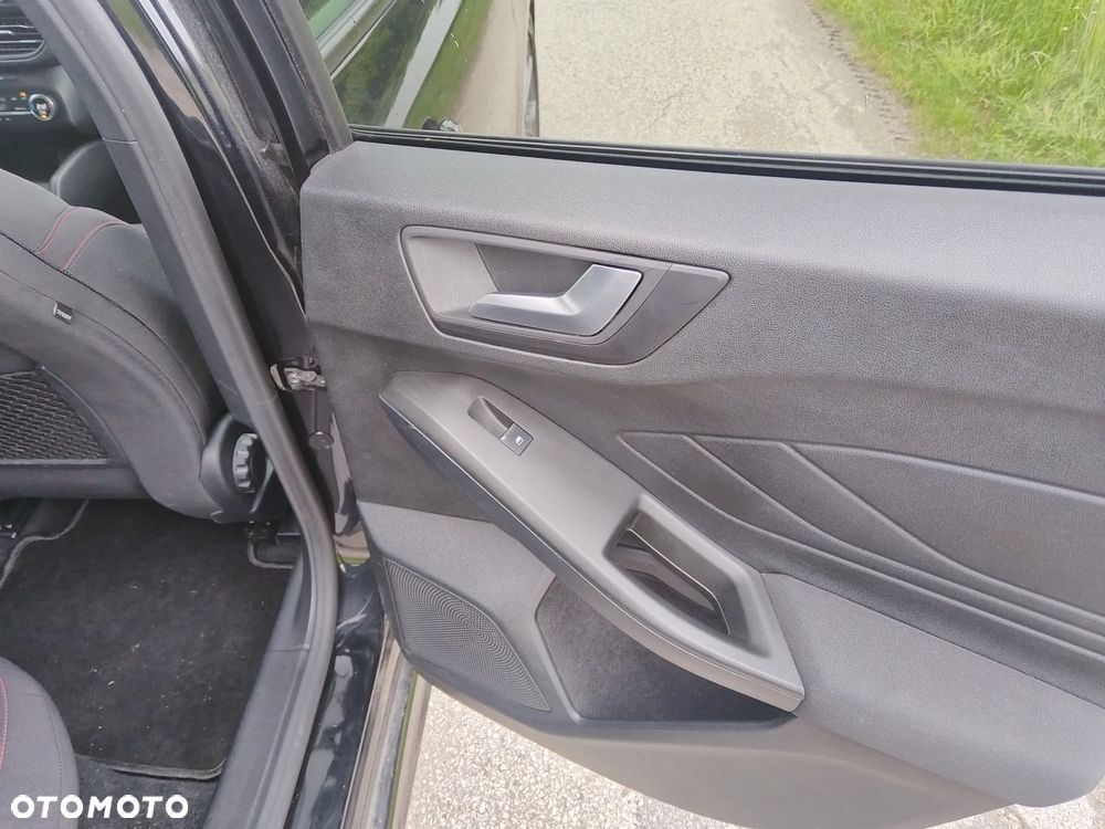 Ford Focus 1.5 EcoBlue Start-Stopp-System ST-LINE - 34