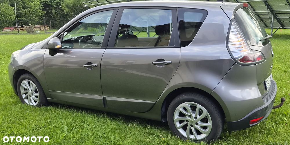 Renault Scenic dCi 110 Paris - 8