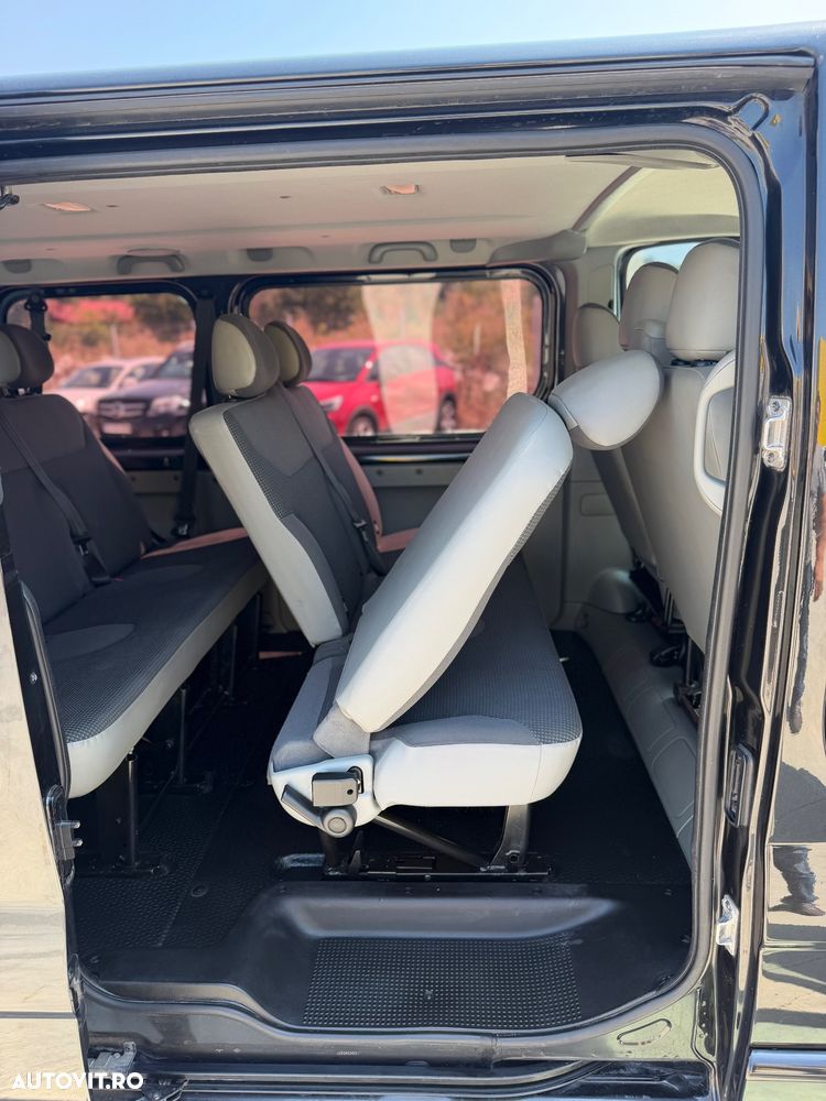 Opel Vivaro - 10