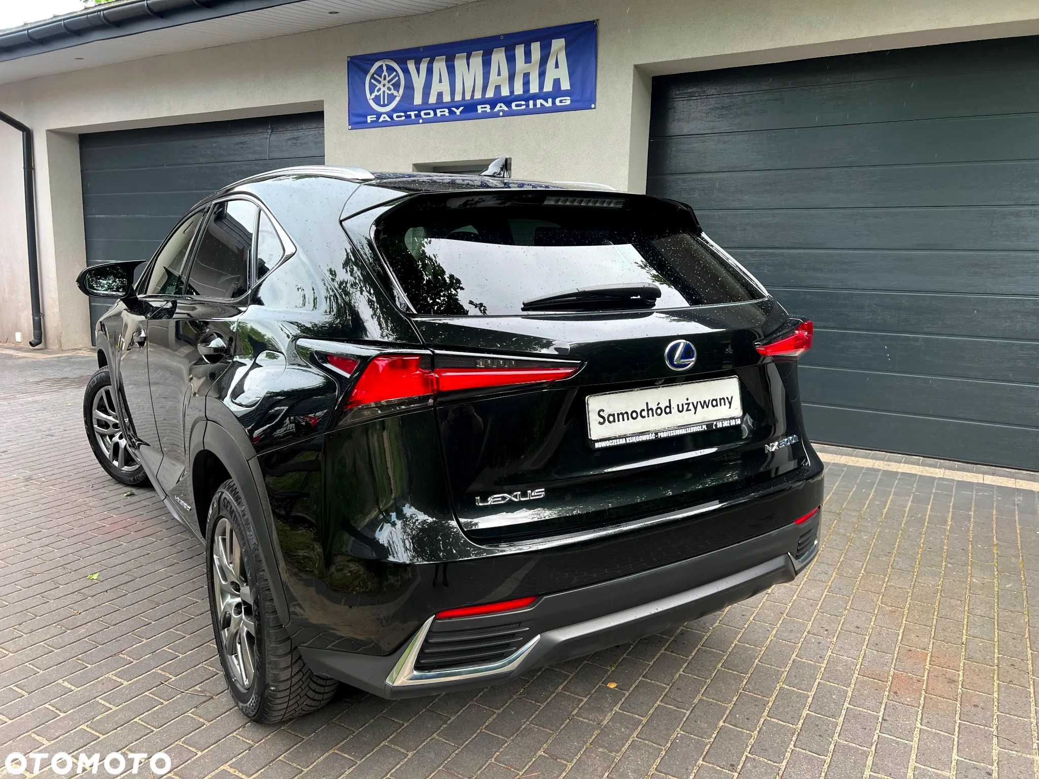 Lexus NX 300h Prestige AWD - 9