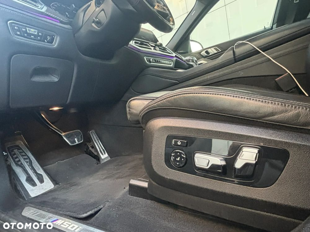 BMW X6 M50i - 40