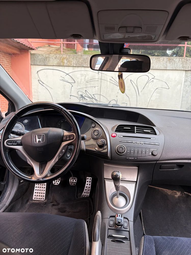 Honda Civic 1.8 Sport - 11