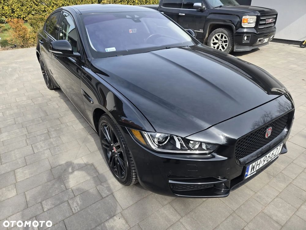Jaguar XE P250 R-Dynamic Black - 10