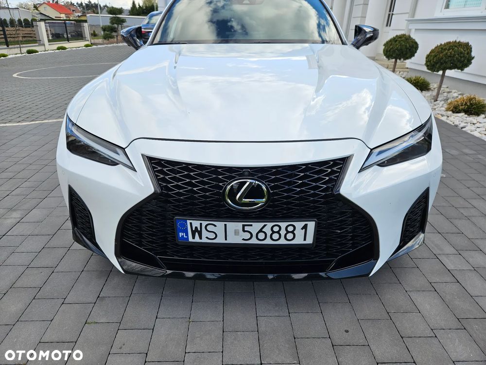 Lexus Inny - 6