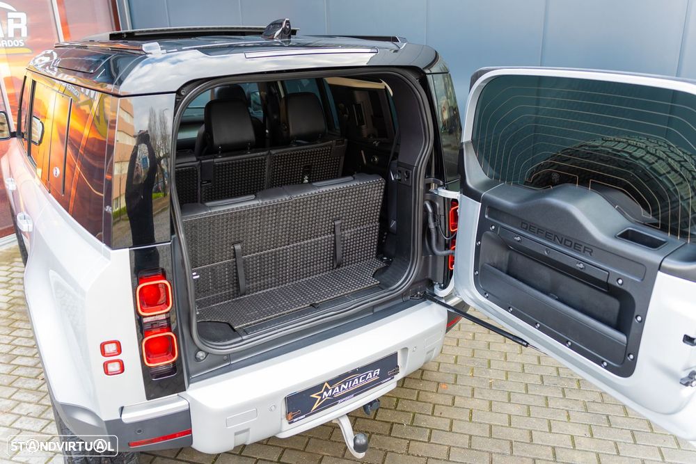 Land Rover Defender 2.0 D 110 AWD SE - 33