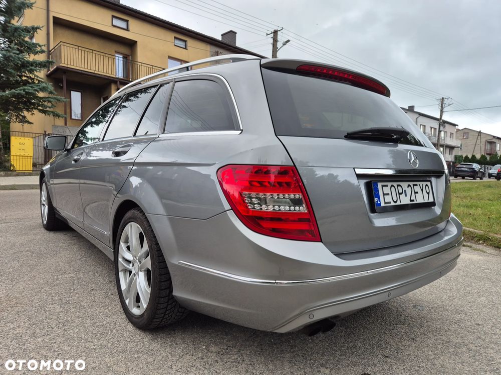Mercedes-Benz Klasa C 180 BlueEFFICIENCY Avantgarde - 2
