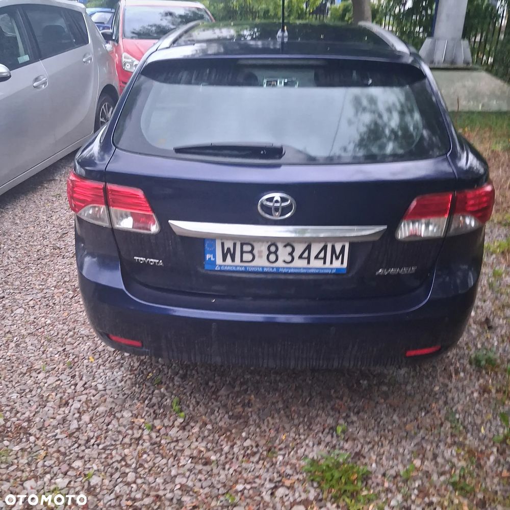 Toyota Avensis 2.0 D-4D Premium - 1