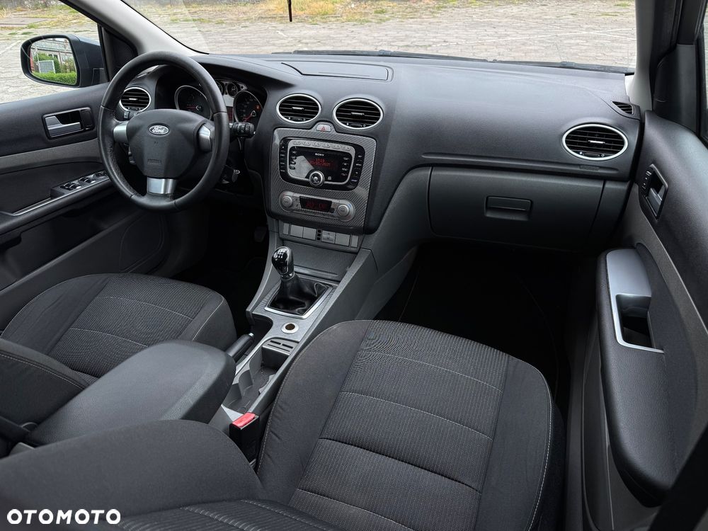 Ford Focus - 10