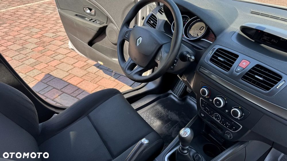 Renault Megane 1.6 16V 110 Expression - 33