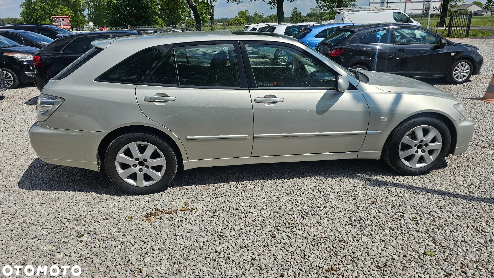 Lexus IS 200 SportCross - 7